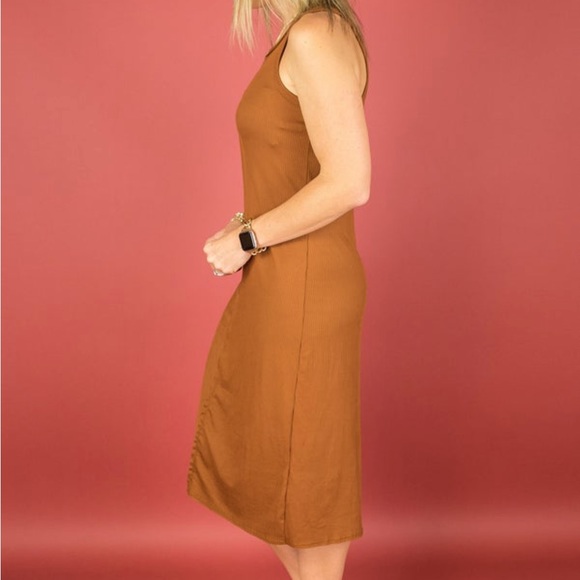 entro Black Ribbed Midi Dress from Flaunt Boutique Size M - Picture 3 of 5